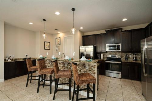 Encore Resort 11 Bedroom Home with Pool (2206) - 편의 시설/서비스