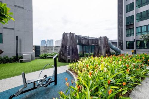 Cubic Botanical Massage Chair 3BR8Pax MidValley Cubic Botanical Massage Chair 3BR8Pax MidValley