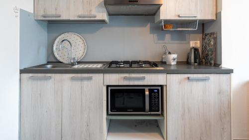 One-Bedroom Apartment image 1
