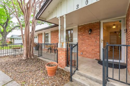 Comfy Home With Great Accessibility in Universal City, USA