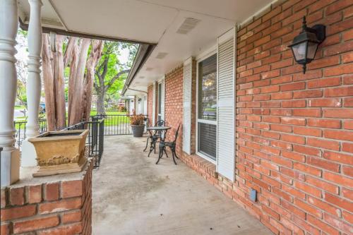 Comfy Pet-Friendly Home with Great Accessibility home