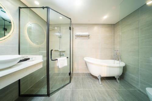Bathroom, Capital Garden Hotel Hanoi in Dong Da
