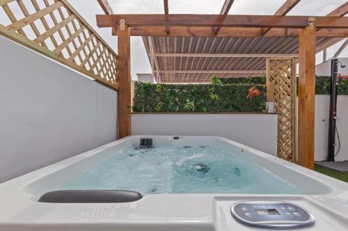 Luxer Holidays 3