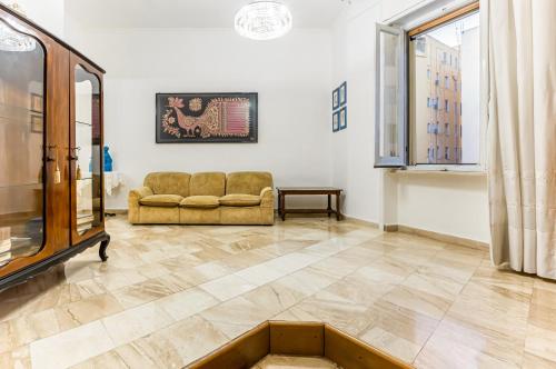 Cagliari - Central & Roomy Apartment with Balcony!