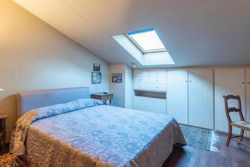 1 king bed, 2 twin beds