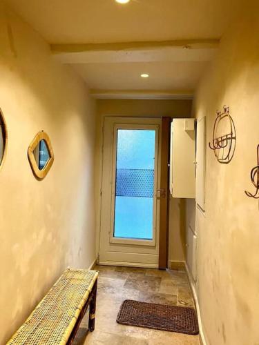 BELLA CASA - New full house for 3 w AC, wi-fi & terrasses in Antibes