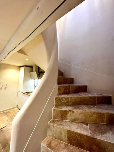 BELLA CASA - New full house for 3 w AC, wi-fi & terrasses in Antibes