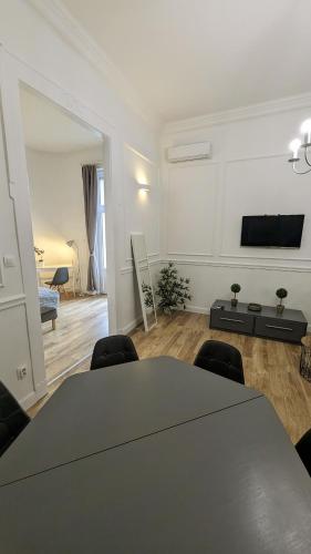 3 room apartment in the beautiful street, Budapest (photo 6)