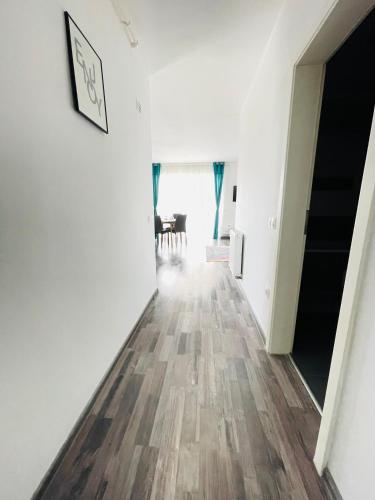 Dream Date Apartments Dream Date Apartments