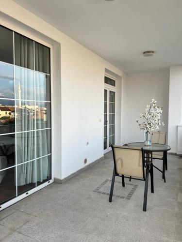 North Star Hotel in שקודר