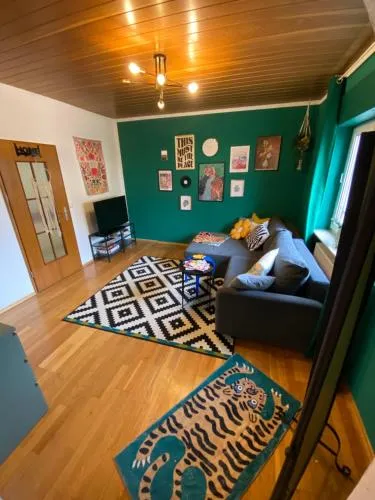 Schöne zentrale 2 Zimmer Wohnung in Bodenheim, Deutschland