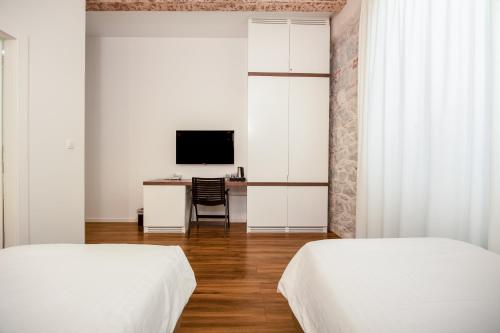 Azur Palace Luxury Rooms - image 6