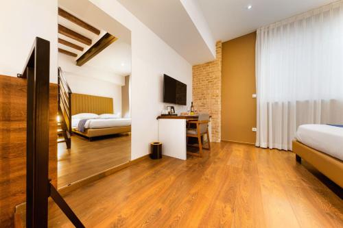 Azur Palace Luxury Rooms - image 11