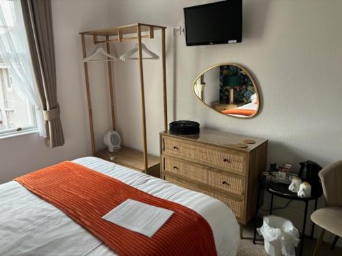 The Sandpiper Guest House - image 13