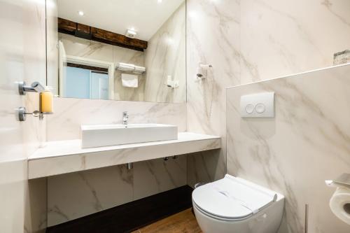 Azur Palace Luxury Rooms - image 10