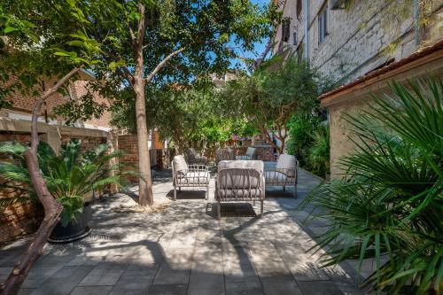 Azur Palace Luxury Rooms - image 4