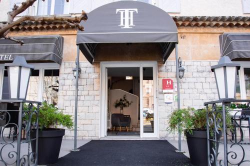 Entrance, Hotel Le Tivoli in Sisteron