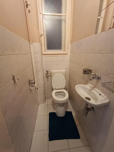Babylon Hostel - image 8