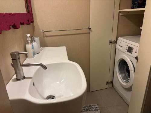 Apartment image 9