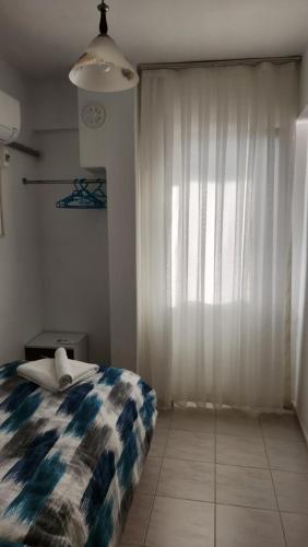 2 bedrooms, 3 beds