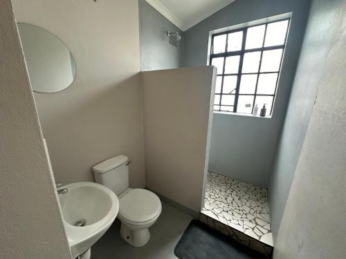 Shower, Southernwood nest in Southernwood