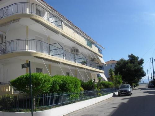  Mitseas Apartments in Paralio Astros