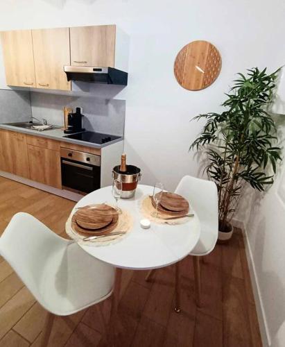 Toi et moi à 8 min d etretat (Toi et moi a 8 min d etretat) in 曼尼克维尔