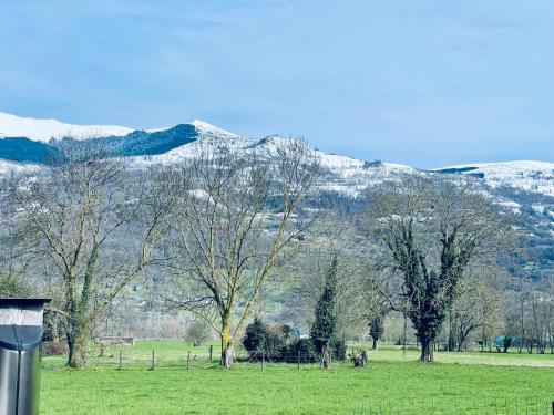 Maison au calme vue sur les montagnes