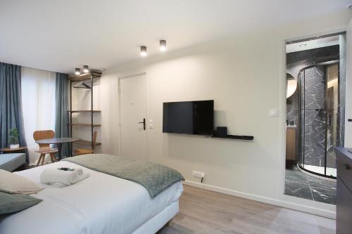 Studio Sacré coeur by Studio prestige, Paris (photo 9)