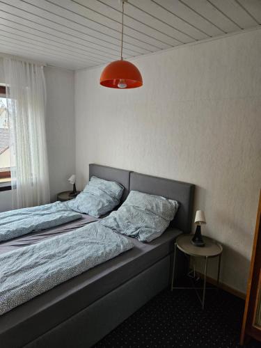 2 Zimmer Apartment-Ferienwohnung mit Balkon, ausgestatteter Küche und Bad