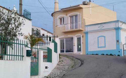 View, Studio Rocha Carvoeiro- Open Space in Poco Partido