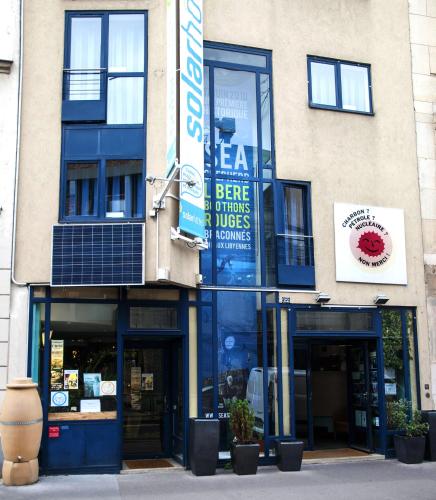 Solar Hotel – Paris, TX