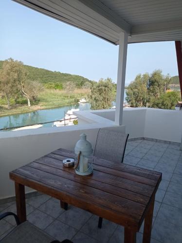 Acheron rooms in Ammoudia