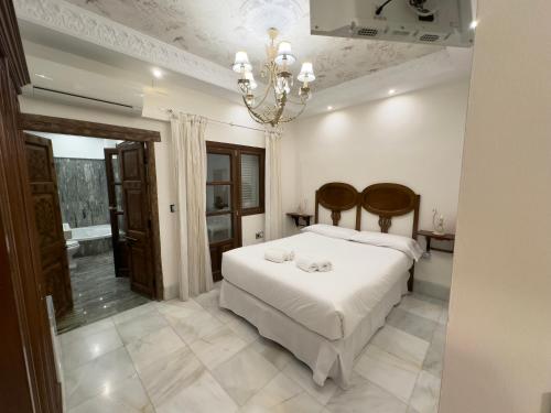 Suite Comares - image 5
