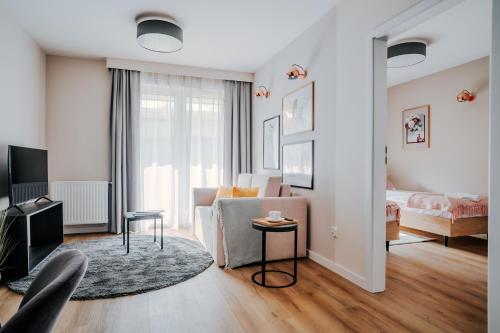 Zakopane 49 - Apartament Zakopianski z ogrodkiem - Jacuzzi & Sauna & Silownia & Plac Zabaw 5-Star Single Room suite