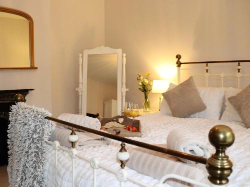 Manor Farm Cottage - Pet friendly in Godshill and Wroxall