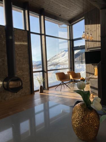 Pow Panorama - High standard Mountain home in Sogndal