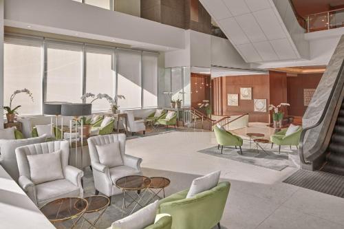 Exterior view, Crowne Plaza Manila Galleria By IHG near Cardinal Santos Medical Center