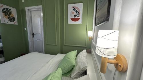 2 Bedrooms Presidential Apartment-HS Apartment - image 3