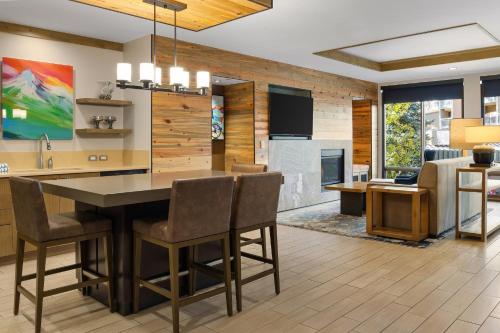 ห้องอาหาร, Club Wyndham Resort at Avon in เอวอน (CO)