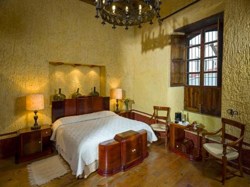 Hotel Casona de Manzano - Tap to explore photos