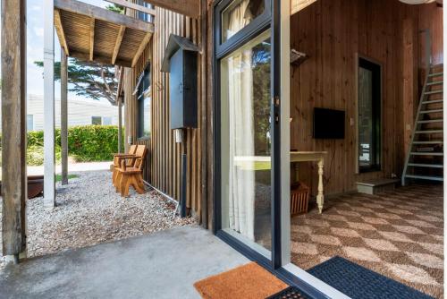 Beachside Barn Family Getaway in Low Head