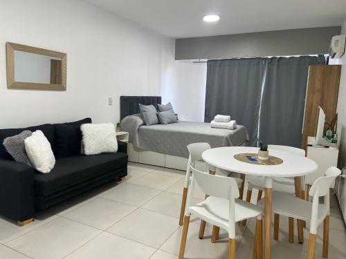 One-Bedroom Apartment image 2