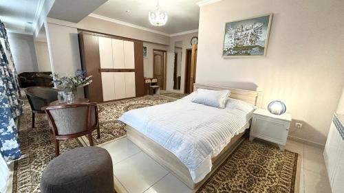 Cannes Hotel in Shymkent