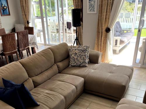 Luxury Apartment image 4