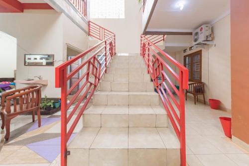 Fasilitas, RedDoorz Syariah near Alun Alun Sumedang in Sumedang