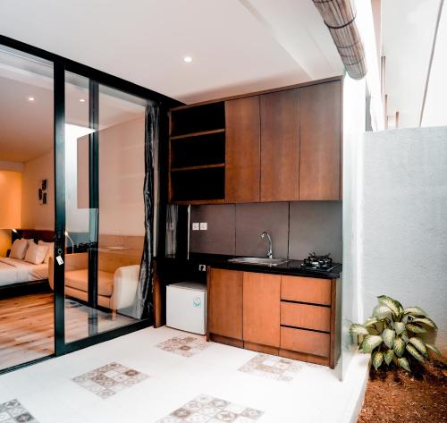 Sunrise Suite Seminyak by ARM Hospitality, Bali