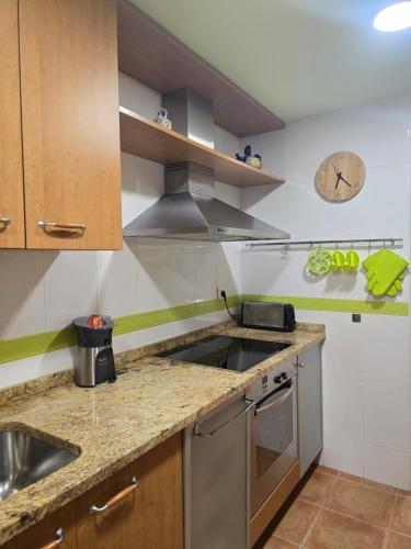 kuhinja, Un encanto de dúplex (Un encanto de duplex) in Badaguas