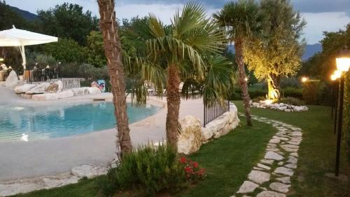Hotel La Grotte - image 4