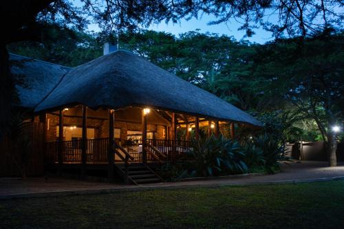 Restaurant, Falaza Game Park and Spa in Hluhluwe